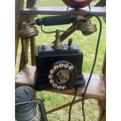 Téléphone 1920